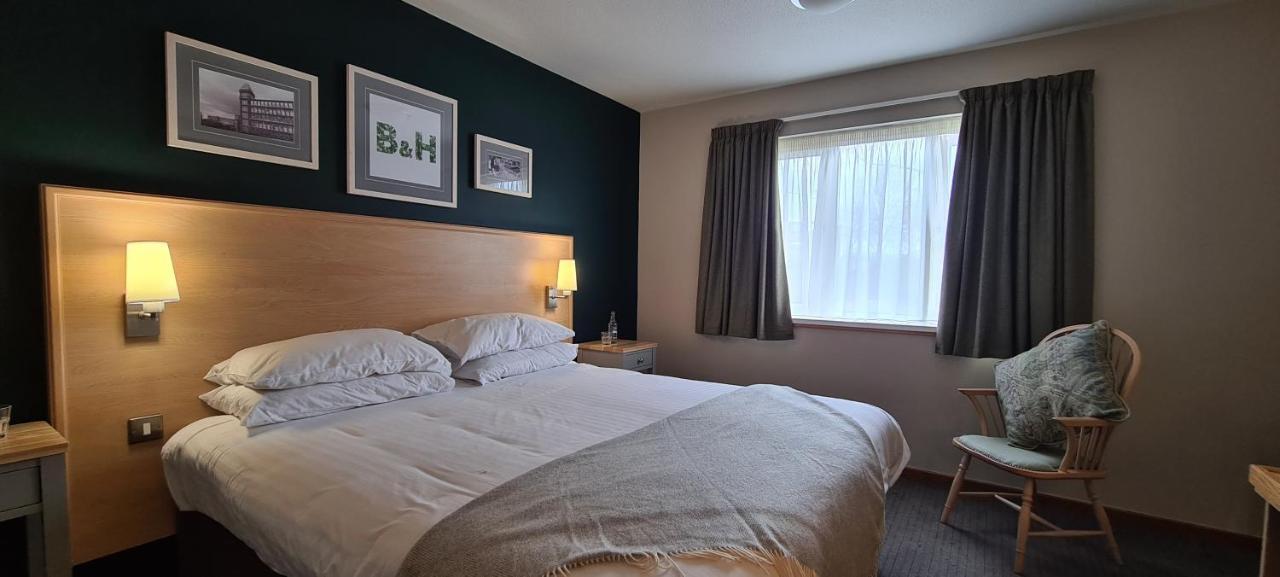 Boat & Horses Inn Oldham Dış mekan fotoğraf